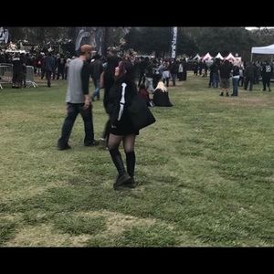 Meet your Posher, MC